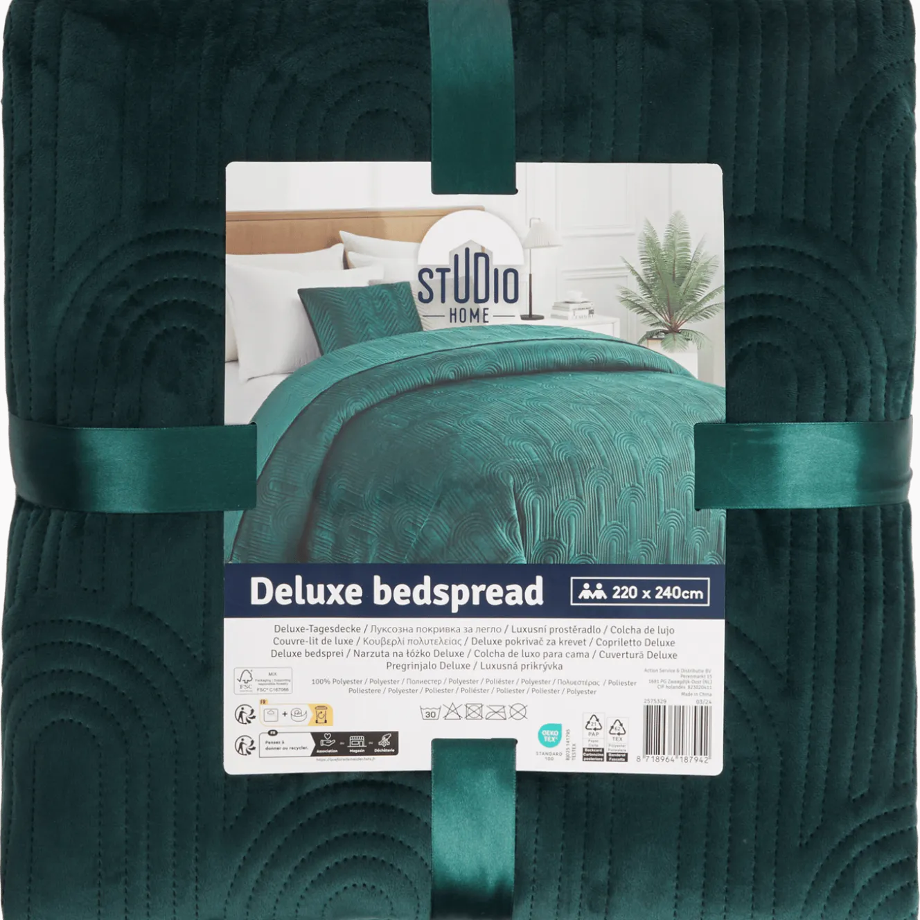 Studio Home velvet bedsprei